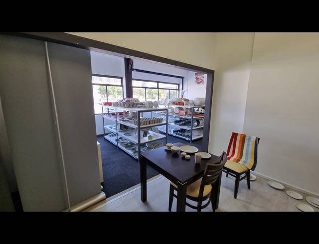 288M² MINI FACTORY TO LET IN SALT RIVER